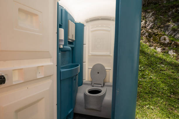 Best Portable restroom trailer rental  in Monette, AR